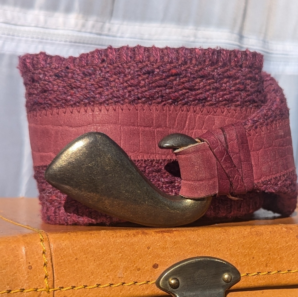 CROCHET & LEATHER BELT